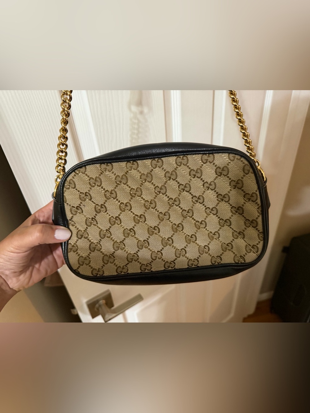 Gucci Beige GG Canvas Crossbody with Black Trim and Gold Double G - Picture 2 of 9